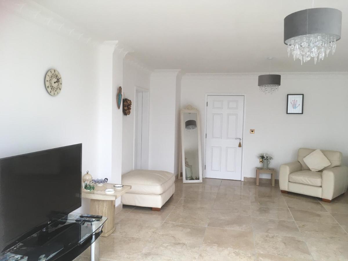 Rowan House Bed Breakfast Main House & Self Contained Self Catering Apartment Cymmer Dış mekan fotoğraf