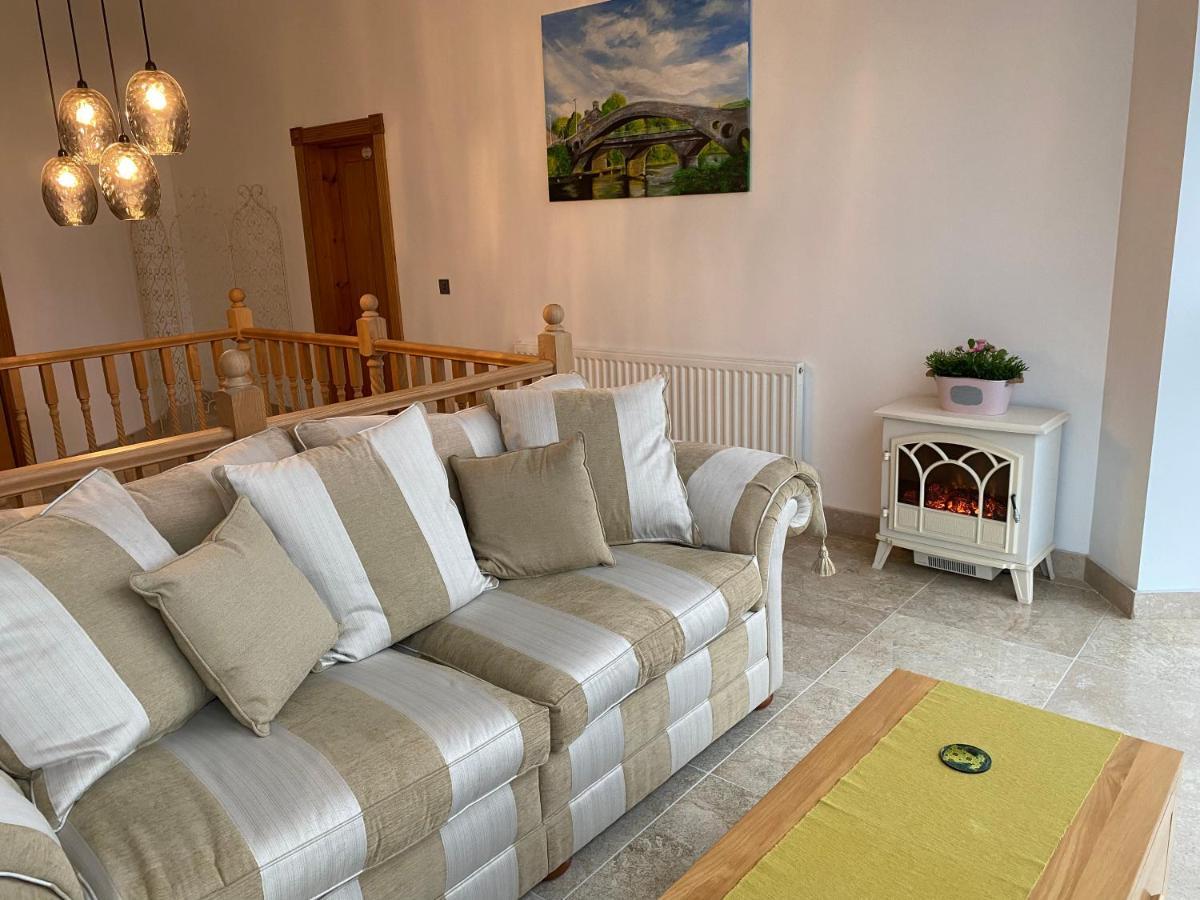 Rowan House Bed Breakfast Main House & Self Contained Self Catering Apartment Cymmer Dış mekan fotoğraf