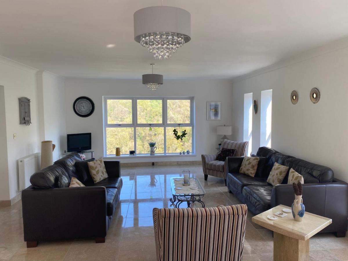 Rowan House Bed Breakfast Main House & Self Contained Self Catering Apartment Cymmer Dış mekan fotoğraf